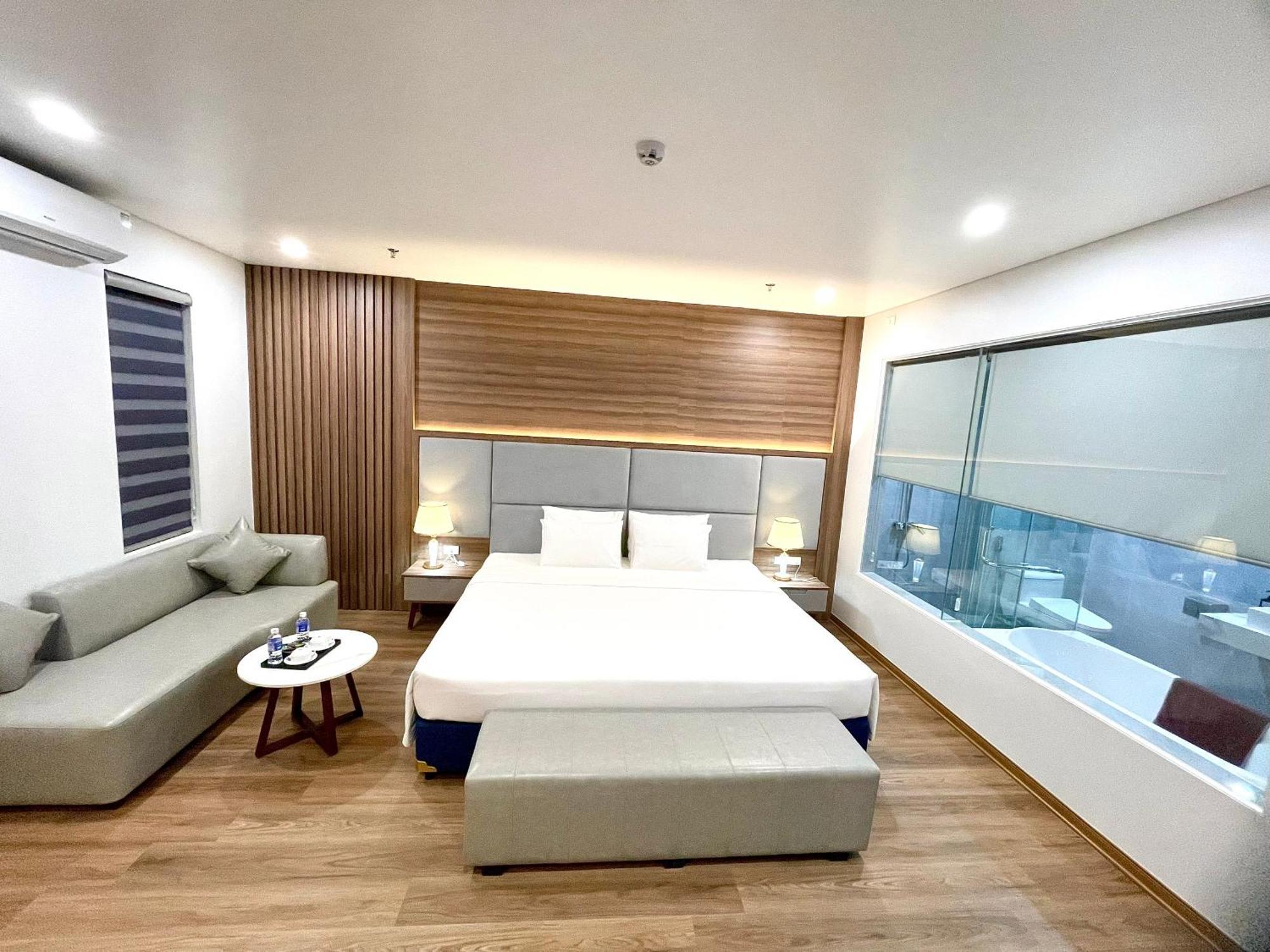 Central Halong Hotel Ha Long Eksteriør billede
