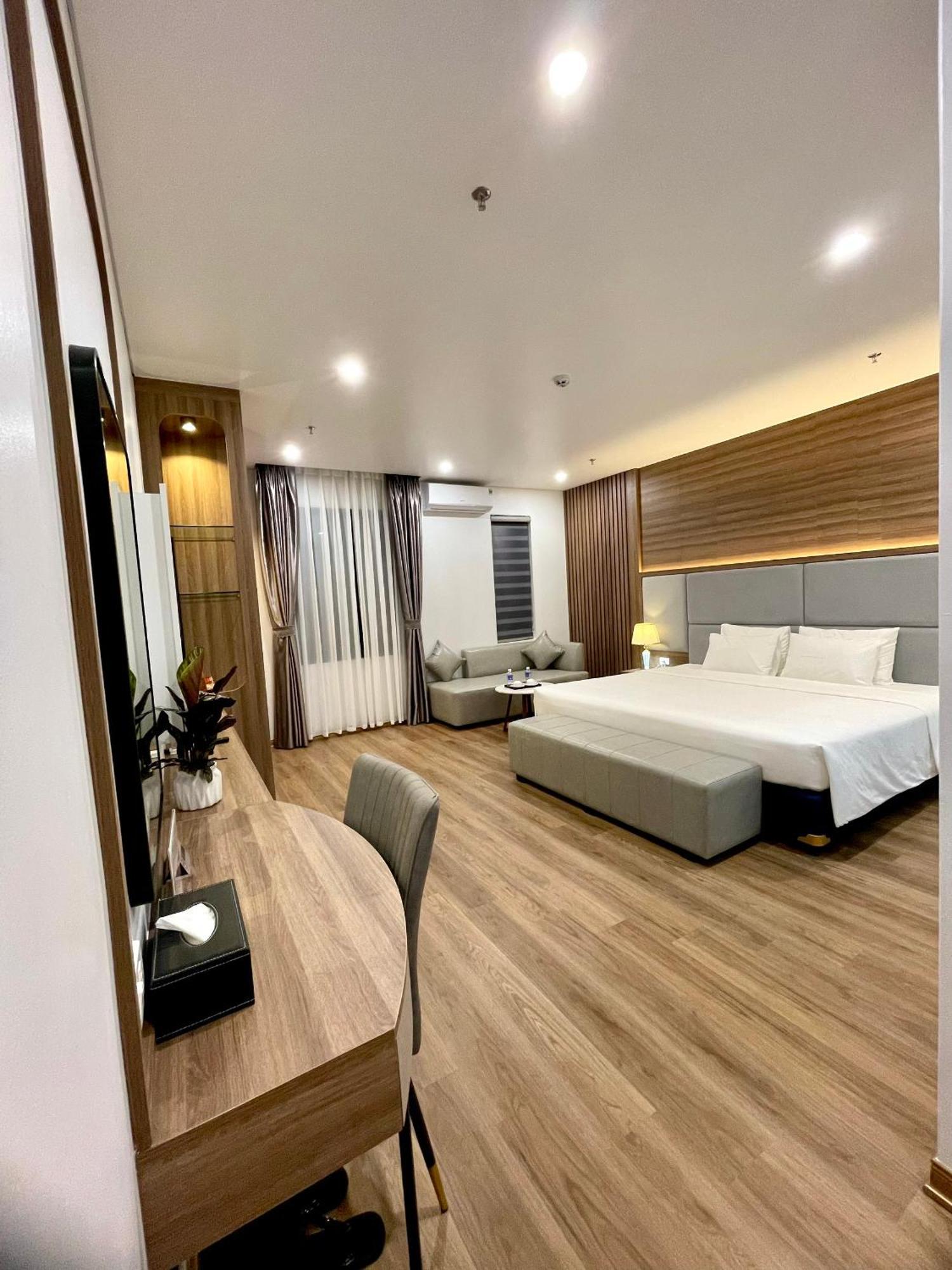 Central Halong Hotel Ha Long Eksteriør billede