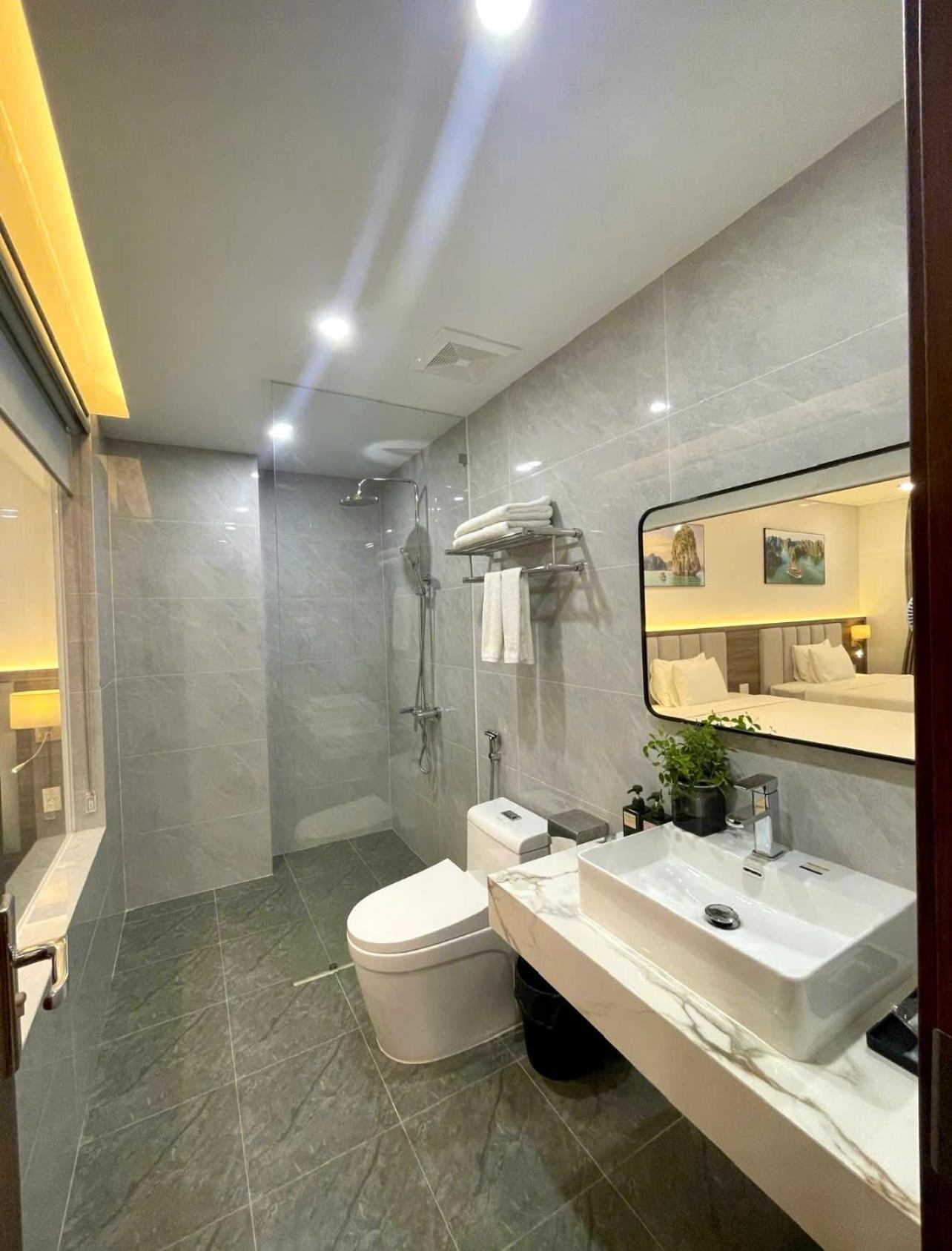 Central Halong Hotel Ha Long Eksteriør billede